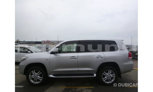 Buy Import Toyota Land Cruiser Other Car in Import - Dubai in Region of Bouenza Buy Import Toyota Land Cruiser Other Car in Import - Dubai in Region of Bouenza