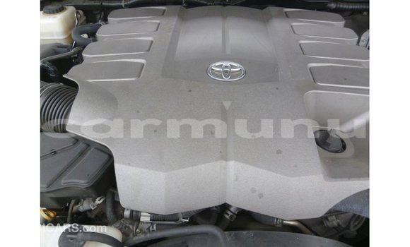 Buy Import Toyota Land Cruiser Other Car in Import - Dubai in Region of Bouenza Buy Import Toyota Land Cruiser Other Car in Import - Dubai in Region of Bouenza