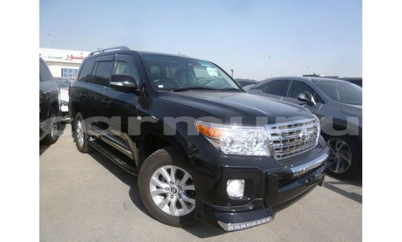 Buy Import Toyota Land Cruiser Black Car in Import - Dubai in Region of Bouenza Buy Import Toyota Land Cruiser Black Car in Import - Dubai in Region of Bouenza