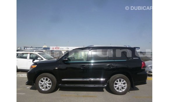 Buy Import Toyota Land Cruiser Black Car in Import - Dubai in Region of Bouenza Buy Import Toyota Land Cruiser Black Car in Import - Dubai in Region of Bouenza