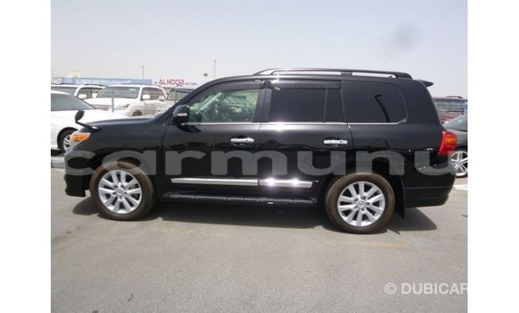 Acheter Import Voiture Toyota Land Cruiser Noir à Import - Dubai, Région de la Bouenza Acheter Import Voiture Toyota Land Cruiser Noir à Import - Dubai, Région de la Bouenza
