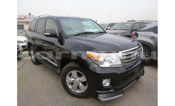 Buy Import Toyota Land Cruiser Black Car in Import - Dubai in Region of Bouenza Buy Import Toyota Land Cruiser Black Car in Import - Dubai in Region of Bouenza