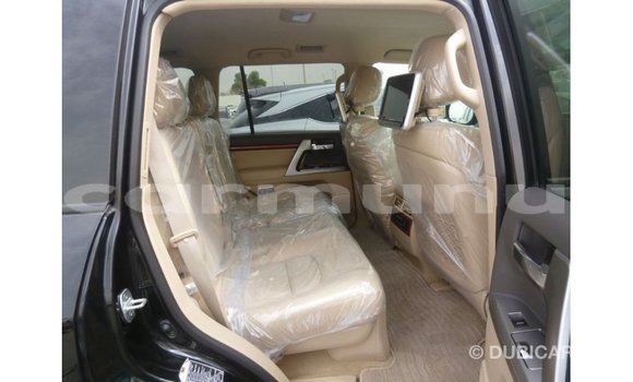 Buy Import Toyota Land Cruiser Black Car in Import - Dubai in Region of Bouenza Buy Import Toyota Land Cruiser Black Car in Import - Dubai in Region of Bouenza