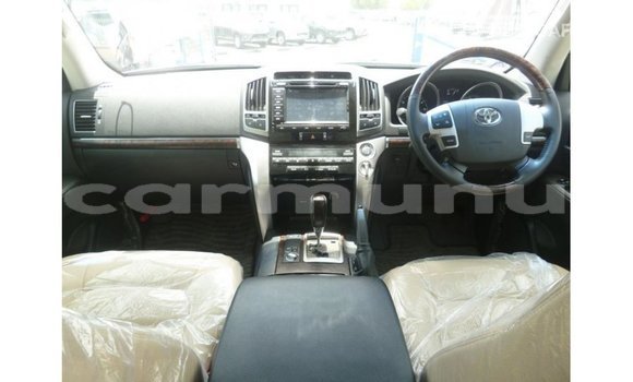 Buy Import Toyota Land Cruiser Other Car in Import - Dubai in Region of Bouenza Buy Import Toyota Land Cruiser Other Car in Import - Dubai in Region of Bouenza