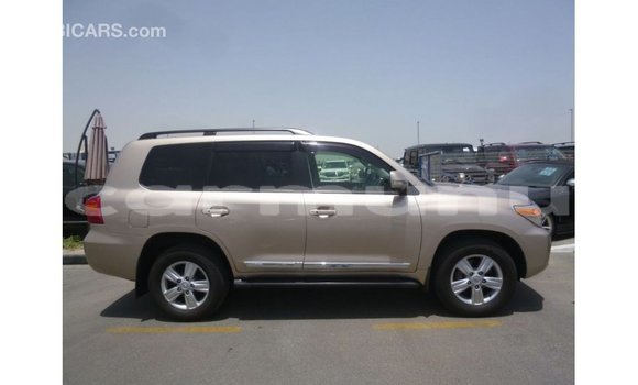 Buy Import Toyota Land Cruiser Other Car in Import - Dubai in Region of Bouenza Buy Import Toyota Land Cruiser Other Car in Import - Dubai in Region of Bouenza