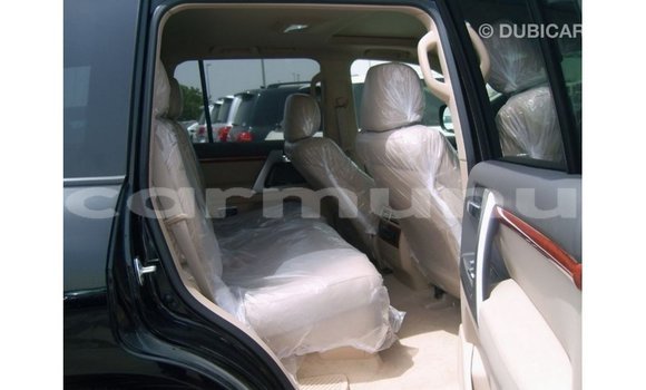 Acheter Import Voiture Toyota Land Cruiser Noir à Import - Dubai, Région de la Bouenza Acheter Import Voiture Toyota Land Cruiser Noir à Import - Dubai, Région de la Bouenza