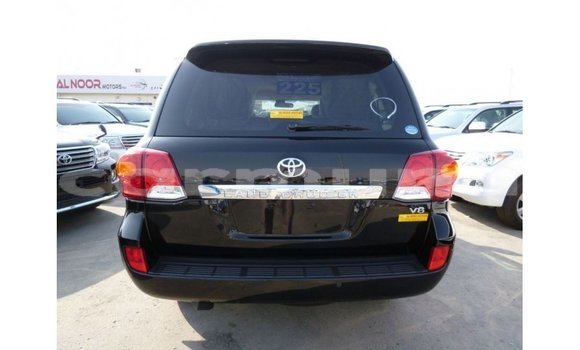Buy Import Toyota Land Cruiser Black Car in Import - Dubai in Region of Bouenza Buy Import Toyota Land Cruiser Black Car in Import - Dubai in Region of Bouenza