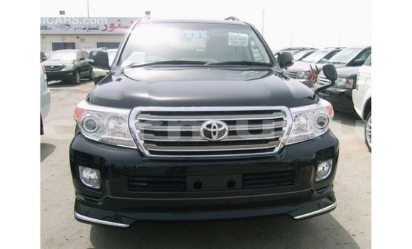 Buy Import Toyota Land Cruiser Black Car in Import - Dubai in Region of Bouenza Buy Import Toyota Land Cruiser Black Car in Import - Dubai in Region of Bouenza