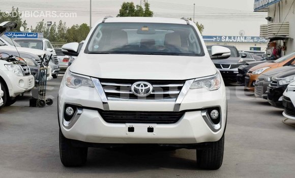Buy Import Toyota Fortuner White Car in Import - Dubai in Region of Bouenza Buy Import Toyota Fortuner White Car in Import - Dubai in Region of Bouenza
