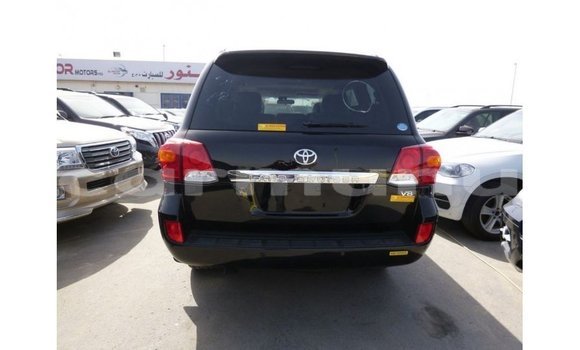 Acheter Import Voiture Toyota Land Cruiser Noir à Import - Dubai, Région de la Bouenza Acheter Import Voiture Toyota Land Cruiser Noir à Import - Dubai, Région de la Bouenza