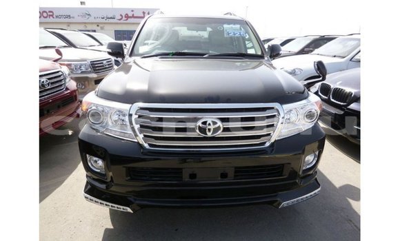 Acheter Import Voiture Toyota Land Cruiser Noir à Import - Dubai, Région de la Bouenza Acheter Import Voiture Toyota Land Cruiser Noir à Import - Dubai, Région de la Bouenza