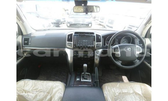 Buy Import Toyota Land Cruiser Other Car in Import - Dubai in Region of Bouenza Buy Import Toyota Land Cruiser Other Car in Import - Dubai in Region of Bouenza