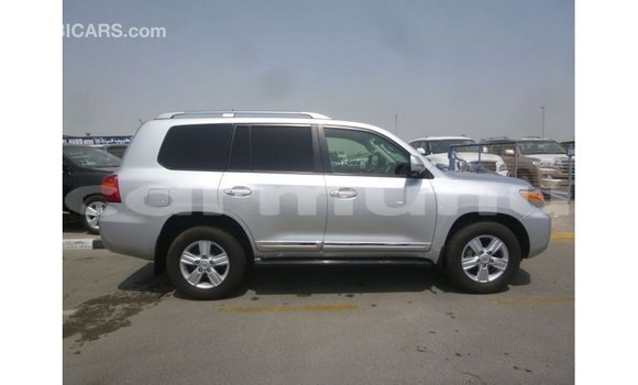 Buy Import Toyota Land Cruiser Other Car in Import - Dubai in Region of Bouenza Buy Import Toyota Land Cruiser Other Car in Import - Dubai in Region of Bouenza