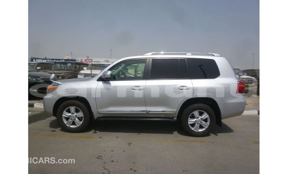 Buy Import Toyota Land Cruiser Other Car in Import - Dubai in Region of Bouenza Buy Import Toyota Land Cruiser Other Car in Import - Dubai in Region of Bouenza