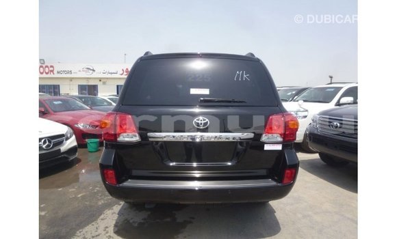 Acheter Import Voiture Toyota Land Cruiser Noir à Import - Dubai, Région de la Bouenza Acheter Import Voiture Toyota Land Cruiser Noir à Import - Dubai, Région de la Bouenza