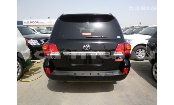 Buy Import Toyota Land Cruiser Black Car in Import - Dubai in Region of Bouenza Buy Import Toyota Land Cruiser Black Car in Import - Dubai in Region of Bouenza