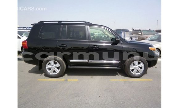 Buy Import Toyota Land Cruiser Black Car in Import - Dubai in Region of Bouenza Buy Import Toyota Land Cruiser Black Car in Import - Dubai in Region of Bouenza