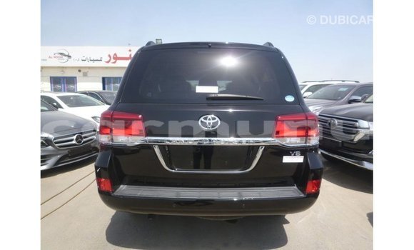 Acheter Import Voiture Toyota Land Cruiser Noir à Import - Dubai, Région de la Bouenza Acheter Import Voiture Toyota Land Cruiser Noir à Import - Dubai, Région de la Bouenza