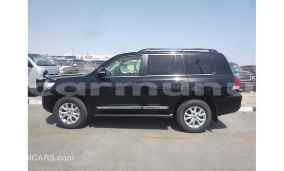 Acheter Import Voiture Toyota Land Cruiser Noir à Import - Dubai, Région de la Bouenza Acheter Import Voiture Toyota Land Cruiser Noir à Import - Dubai, Région de la Bouenza