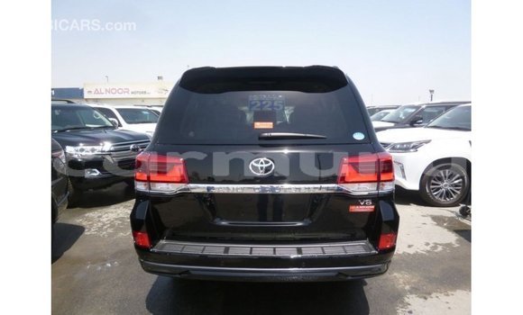Acheter Import Voiture Toyota Land Cruiser Noir à Import - Dubai, Région de la Bouenza Acheter Import Voiture Toyota Land Cruiser Noir à Import - Dubai, Région de la Bouenza