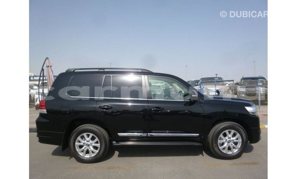 Acheter Import Voiture Toyota Land Cruiser Noir à Import - Dubai, Région de la Bouenza Acheter Import Voiture Toyota Land Cruiser Noir à Import - Dubai, Région de la Bouenza