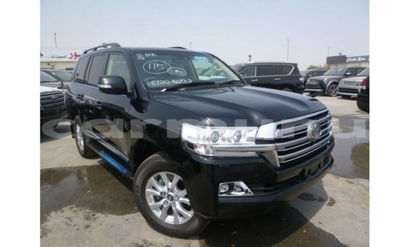 Buy Import Toyota Land Cruiser Black Car in Import - Dubai in Region of Bouenza Buy Import Toyota Land Cruiser Black Car in Import - Dubai in Region of Bouenza