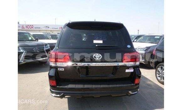 Acheter Import Voiture Toyota Land Cruiser Noir à Import - Dubai, Région de la Bouenza Acheter Import Voiture Toyota Land Cruiser Noir à Import - Dubai, Région de la Bouenza
