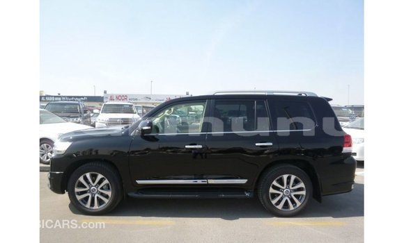 Acheter Import Voiture Toyota Land Cruiser Noir à Import - Dubai, Région de la Bouenza Acheter Import Voiture Toyota Land Cruiser Noir à Import - Dubai, Région de la Bouenza