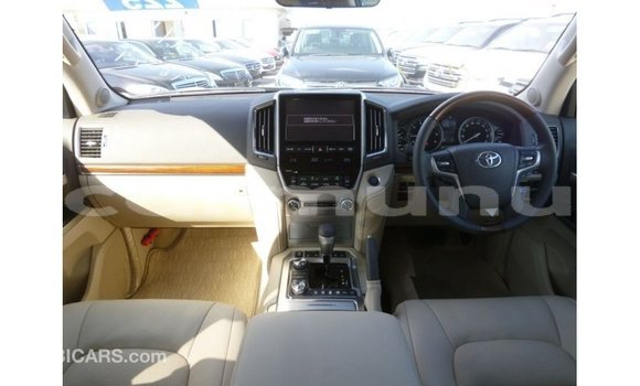 Acheter Import Voiture Toyota Land Cruiser Noir à Import - Dubai, Région de la Bouenza Acheter Import Voiture Toyota Land Cruiser Noir à Import - Dubai, Région de la Bouenza