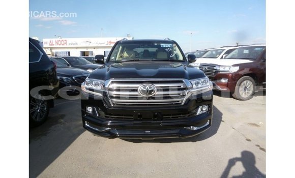 Acheter Import Voiture Toyota Land Cruiser Noir à Import - Dubai, Région de la Bouenza Acheter Import Voiture Toyota Land Cruiser Noir à Import - Dubai, Région de la Bouenza