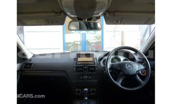 Buy Import Mercedes-Benz 200 Other Car in Import - Dubai in Region of Bouenza Buy Import Mercedes-Benz 200 Other Car in Import - Dubai in Region of Bouenza