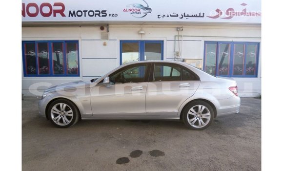 Buy Import Mercedes-Benz 200 Other Car in Import - Dubai in Region of Bouenza Buy Import Mercedes-Benz 200 Other Car in Import - Dubai in Region of Bouenza