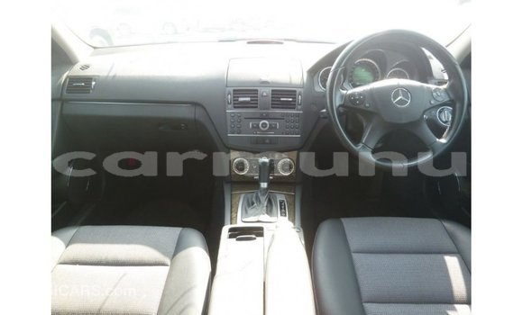 Buy Import Mercedes-Benz 200 White Car in Import - Dubai in Region of Bouenza Buy Import Mercedes-Benz 200 White Car in Import - Dubai in Region of Bouenza