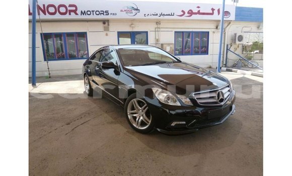 Buy Import Mercedes-Benz 250 Black Car in Import - Dubai in Region of Bouenza Buy Import Mercedes-Benz 250 Black Car in Import - Dubai in Region of Bouenza