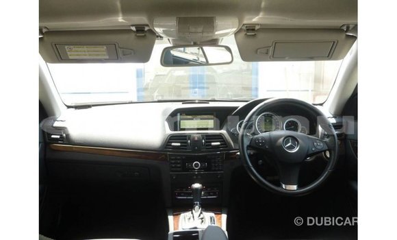 Buy Import Mercedes-Benz 250 Black Car in Import - Dubai in Region of Bouenza Buy Import Mercedes-Benz 250 Black Car in Import - Dubai in Region of Bouenza