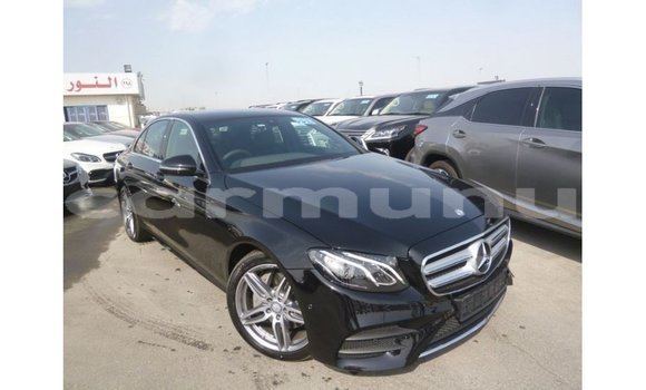 Acheter Import Voiture Mercedes-Benz 190 Noir à Import - Dubai, Région de la Bouenza Acheter Import Voiture Mercedes-Benz 190 Noir à Import - Dubai, Région de la Bouenza