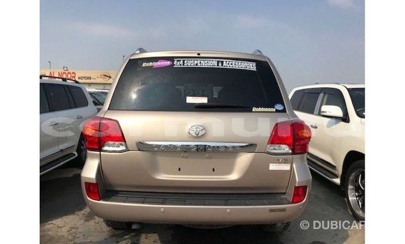 Buy Import Toyota Land Cruiser Other Car in Import - Dubai in Region of Bouenza Buy Import Toyota Land Cruiser Other Car in Import - Dubai in Region of Bouenza