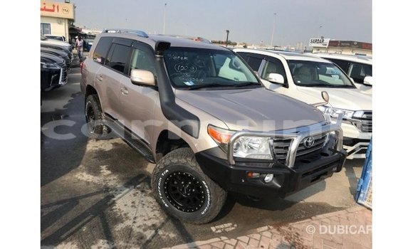 Buy Import Toyota Land Cruiser Other Car in Import - Dubai in Region of Bouenza Buy Import Toyota Land Cruiser Other Car in Import - Dubai in Region of Bouenza