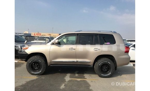 Buy Import Toyota Land Cruiser Other Car in Import - Dubai in Region of Bouenza Buy Import Toyota Land Cruiser Other Car in Import - Dubai in Region of Bouenza