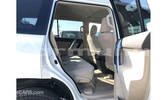 Acheter Import Voiture Toyota Prado Blanc à Import - Dubai, Région de la Bouenza Acheter Import Voiture Toyota Prado Blanc à Import - Dubai, Région de la Bouenza