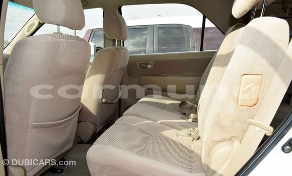 Acheter Import Voiture Toyota Fortuner Blanc à Import - Dubai, Région de la Bouenza Acheter Import Voiture Toyota Fortuner Blanc à Import - Dubai, Région de la Bouenza