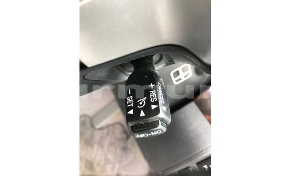 Buy Import Toyota Land Cruiser White Car in Import - Dubai in Region of Bouenza Buy Import Toyota Land Cruiser White Car in Import - Dubai in Region of Bouenza