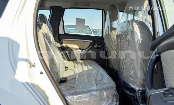 Acheter Import Voiture Renault Duster Blanc à Import - Dubai, Région de la Bouenza Acheter Import Voiture Renault Duster Blanc à Import - Dubai, Région de la Bouenza