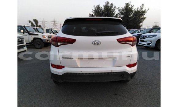 Acheter Import Voiture Hyundai Tucson Blanc à Import - Dubai, Région de la Bouenza Acheter Import Voiture Hyundai Tucson Blanc à Import - Dubai, Région de la Bouenza