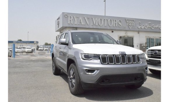 Acheter Import Voiture Jeep Grand Cherokee Autre à Import - Dubai, Région de la Bouenza