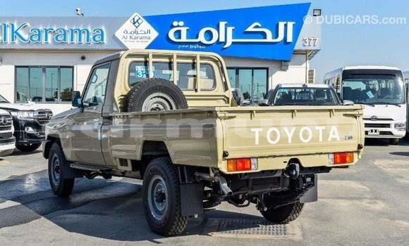Acheter Import Voiture Toyota Land Cruiser Beige à Import - Dubai, Région de la Bouenza Acheter Import Voiture Toyota Land Cruiser Beige à Import - Dubai, Région de la Bouenza