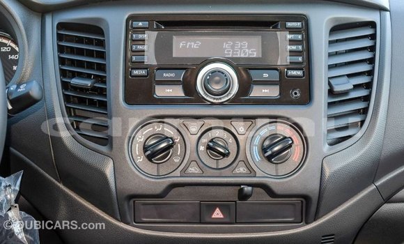 Acheter Import Voiture Mitsubishi L200 Blanc à Import - Dubai, Région de la Bouenza Acheter Import Voiture Mitsubishi L200 Blanc à Import - Dubai, Région de la Bouenza