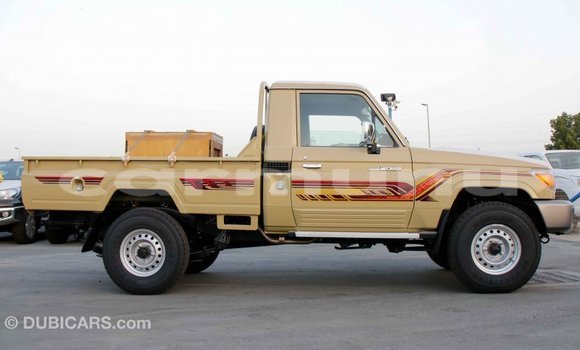 Acheter Import Voiture Toyota Land Cruiser Beige à Import - Dubai, Région de la Bouenza Acheter Import Voiture Toyota Land Cruiser Beige à Import - Dubai, Région de la Bouenza