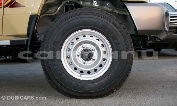 Acheter Import Voiture Toyota Land Cruiser Beige à Import - Dubai, Région de la Bouenza Acheter Import Voiture Toyota Land Cruiser Beige à Import - Dubai, Région de la Bouenza