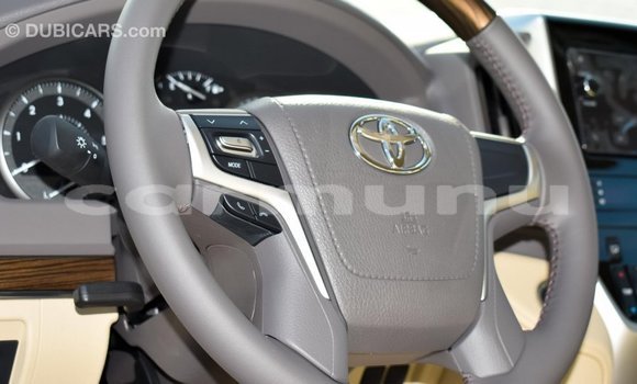 Buy Import Toyota Land Cruiser Black Car in Import - Dubai in Region of Bouenza Buy Import Toyota Land Cruiser Black Car in Import - Dubai in Region of Bouenza